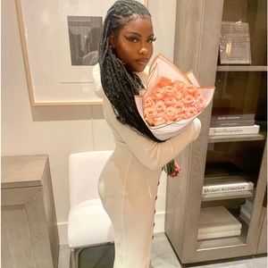 Meet your Posher, Adrianna